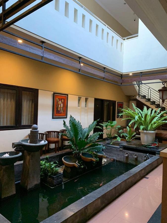 Wisma tamu Bandoeng By Pesen Kamar